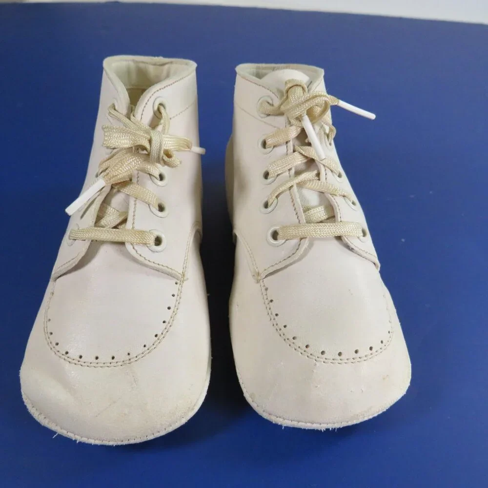 Baby Vintage White Real Leather Baby Shoes (has wear) 5